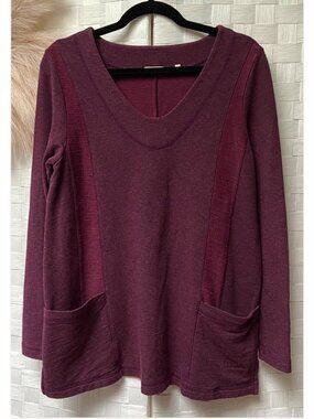 Soft Surroundings V Neck Purple Sweatshirt Size M Made In Peru